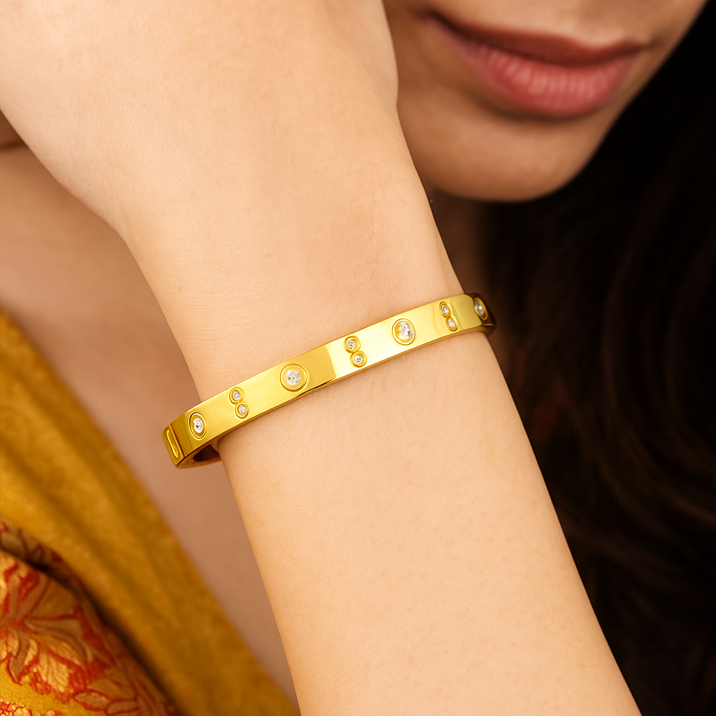 Everyday Wear Gold Bracelet lifestylebysparsh.com