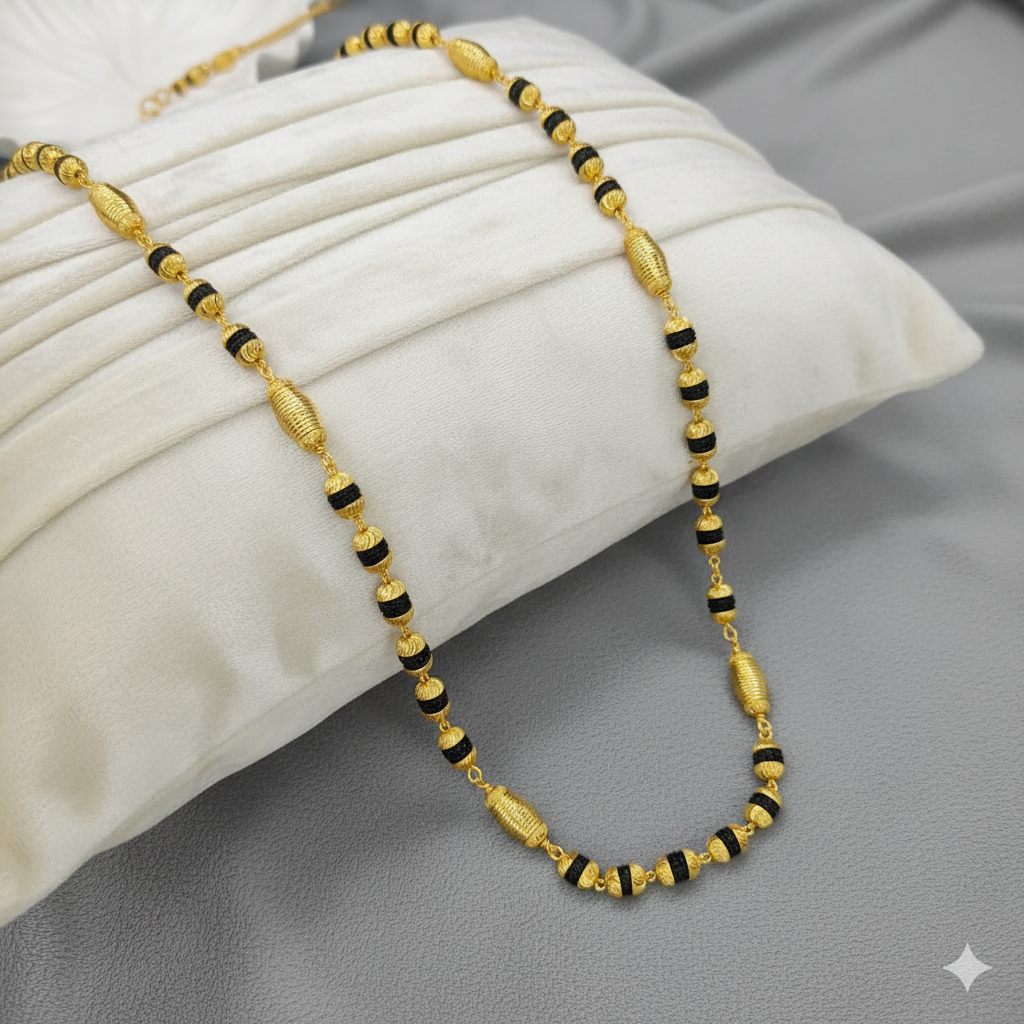 Rudraksha Mala - White Velvet Alt