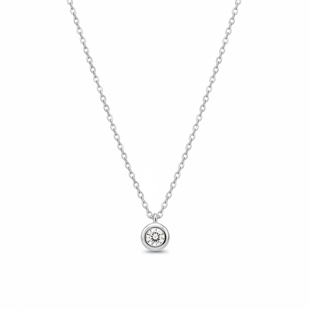 Solitaire pendant - white background